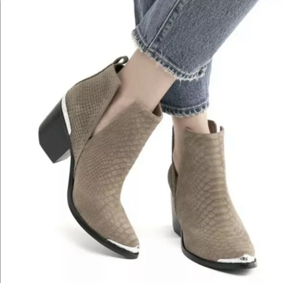 Free People Jeffrey Campbell Cromwell Hunt The Plains Cutout Ankle Boots Size 6 - Picture 3 of 16